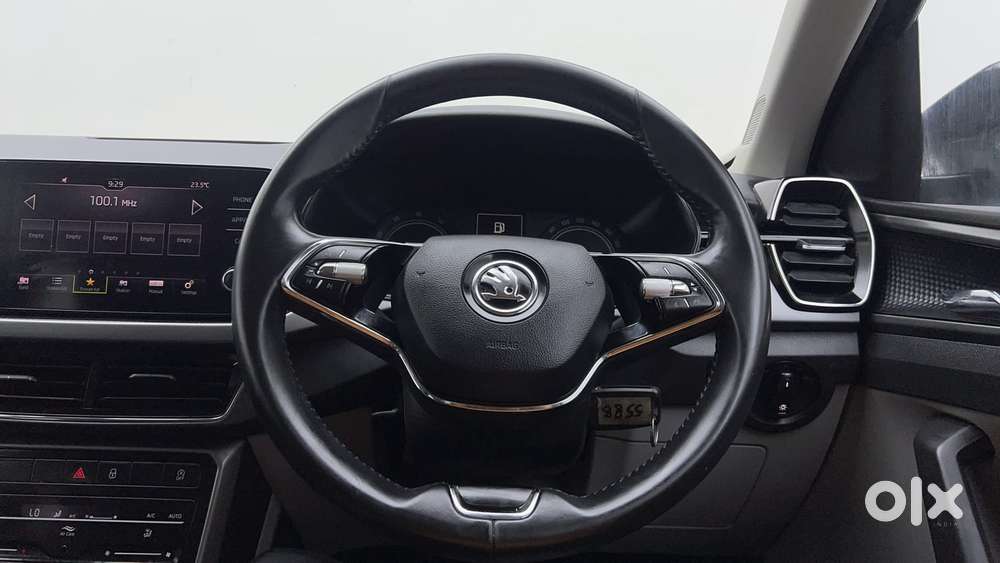 Skoda Kushaq 1.0 Tsi Ambition, 2023, Petrol