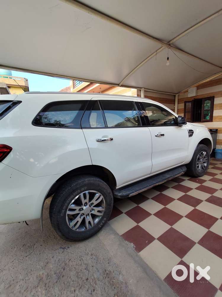 Ford Endeavour 2.2 Titanium At 4x2, 2017, Diesel
