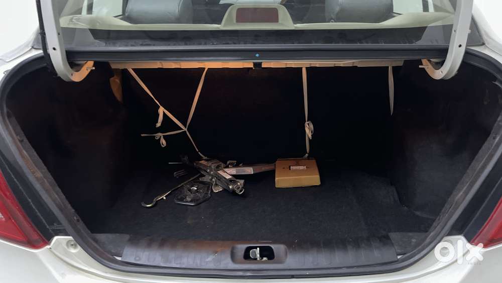 Maruti Suzuki Swift Dzire 1.3 Vxi, 2012, Petrol