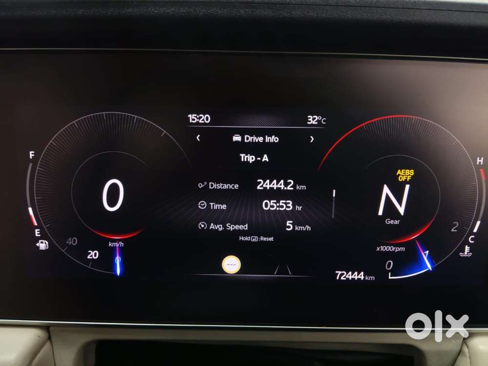 Mahindra Xuv700 2.2 Ax 7 Diesel Mt Luxury Pack Str, 2023, Diesel