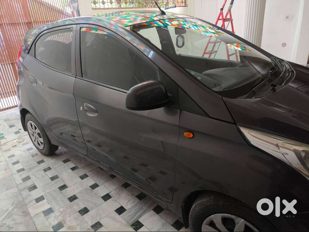 Hyundai Eon 2015 Petrol Good Condition, Less Driven, Airbag