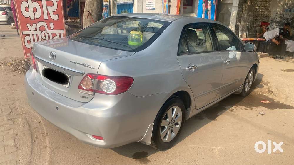 Toyota Corolla 2012 Petrol Well Maintained