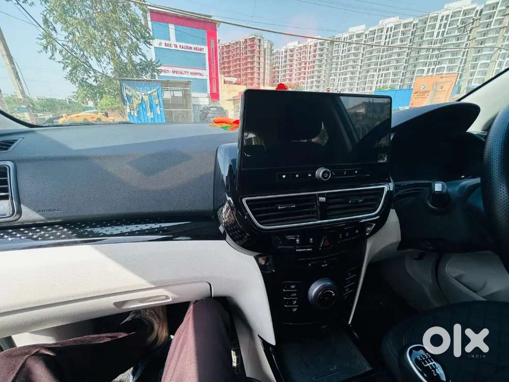 Car Soldout Karni Hi Paise Ki Jurrat Hi