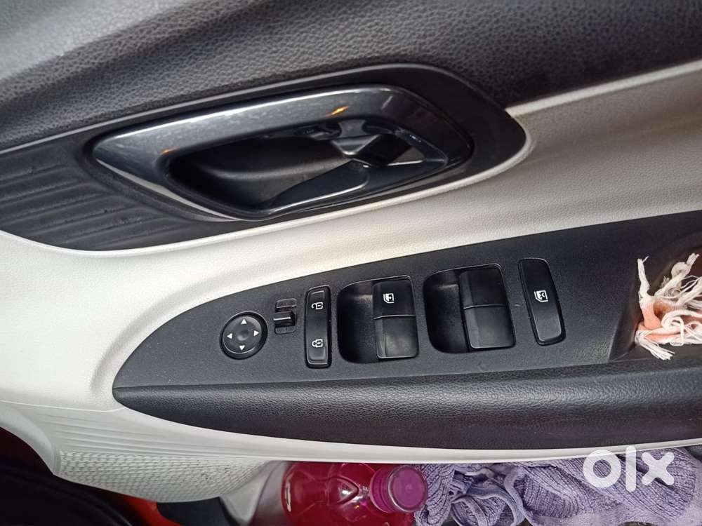 Hyundai I20 Asta (o) 1.2 Mt, 2021, Petrol