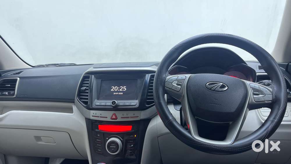 Mahindra Xuv300 1.2 W8 (o) Amt Petrol, 2021, Petrol