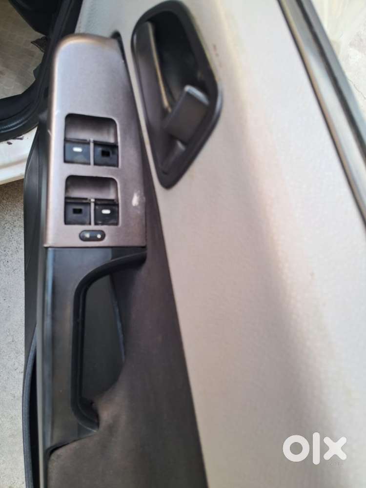 Tata Indica Vista Aura 1.3 Quadrajet (abs), 2009, Diesel