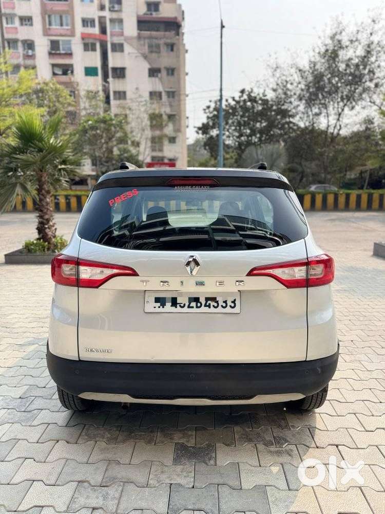 Renault Triber Rxt, 2022, Petrol