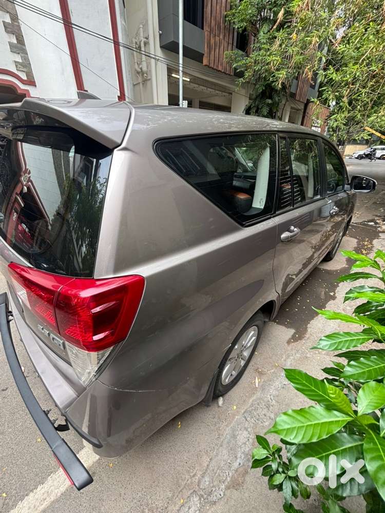 Toyota Innova Crysta 2.8 Gx At 1st Owner - Interior Upgrade