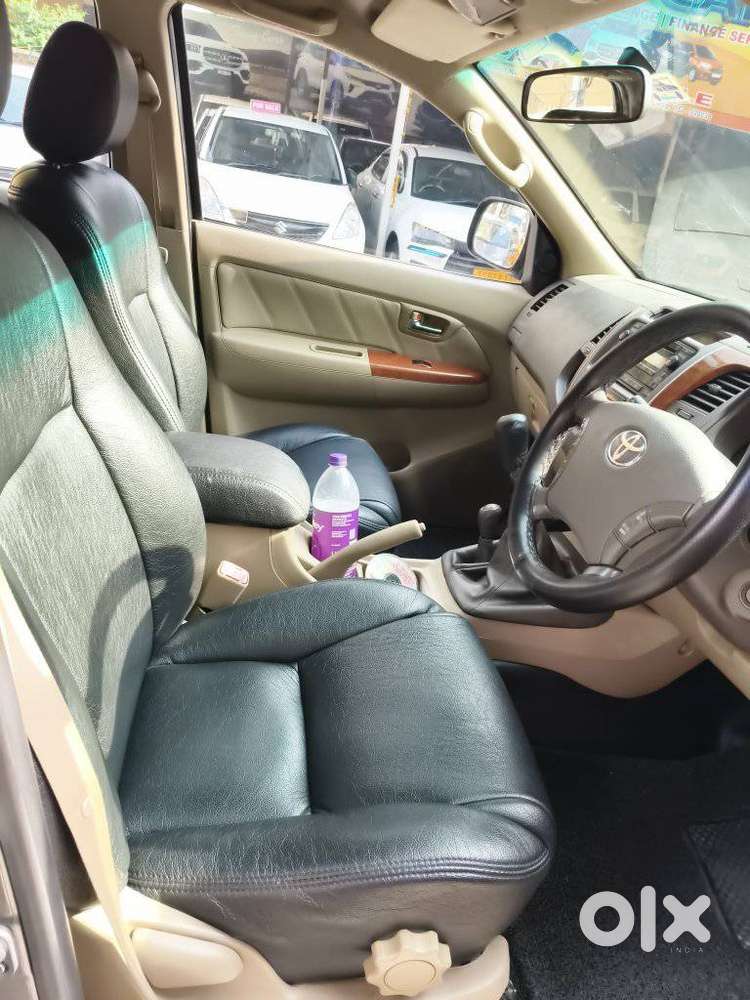 Toyota Fortuner 3.0 4x4 Manual, 2011, Diesel