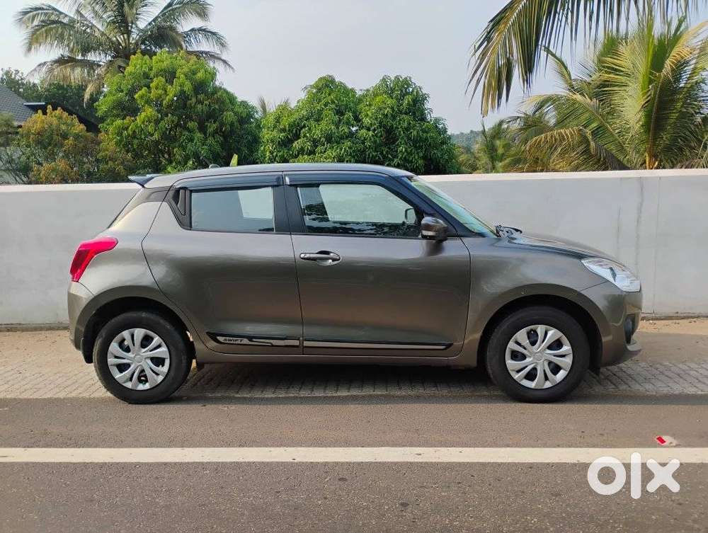 Maruti Suzuki Swift Vxi + Manual, 2025, Petrol