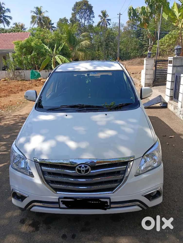Toyota Innova 2015 Diesel Well Maintained