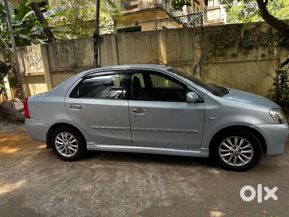 Toyota Etios 2011 Petrol 103000 Km Driven