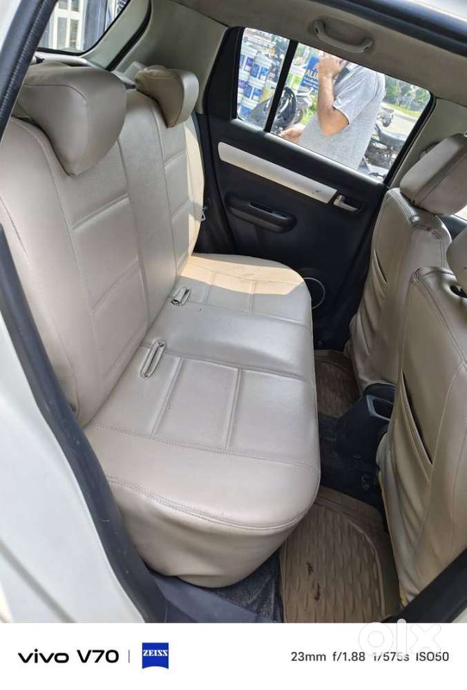 Maruti Suzuki Swift Vxi 1.2 Abs Bs-iv, 2011, Petrol