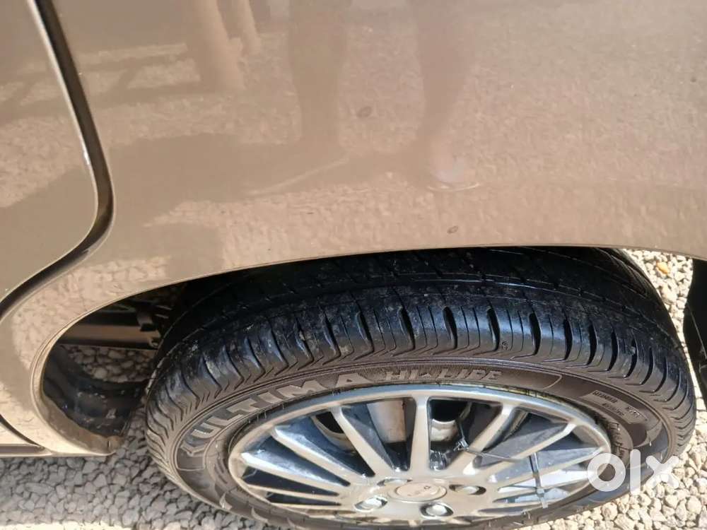 Maruti Suzuki Zen Estilo 2013