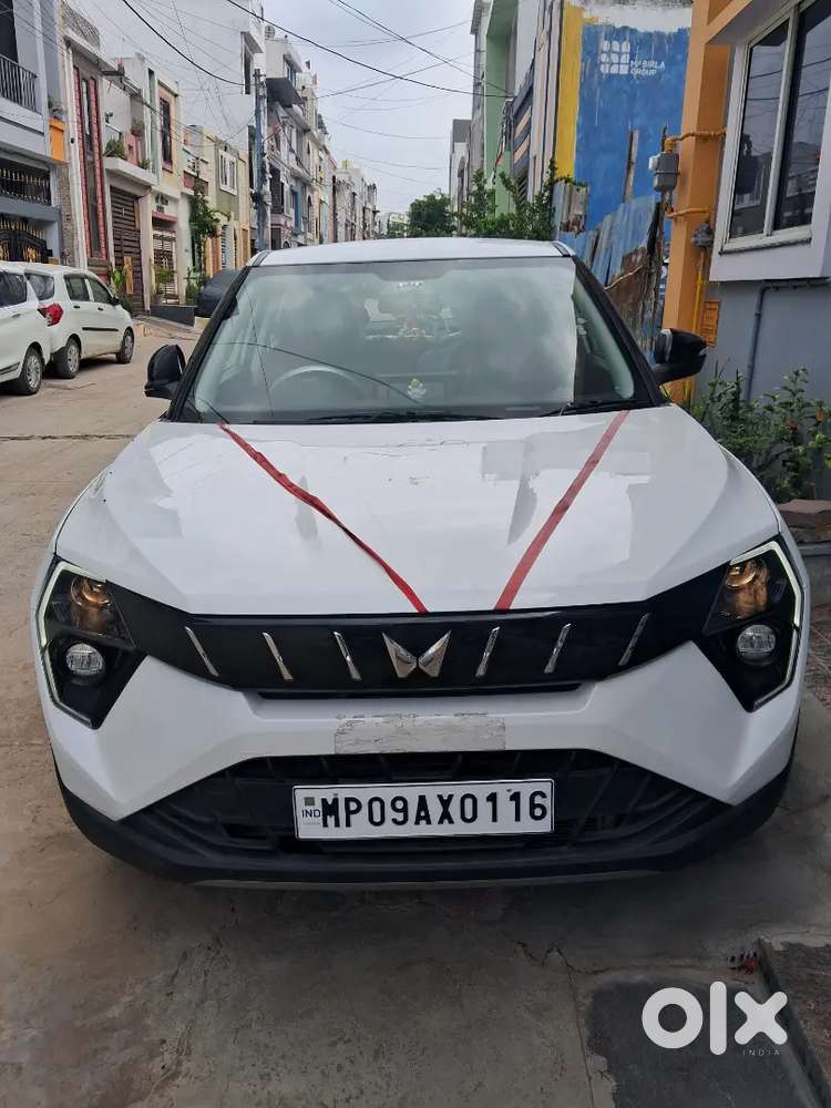 Mahindra Xuv 3xo Mx2 Pro 2025  Sunroof  Only 5800km  9 Months Old