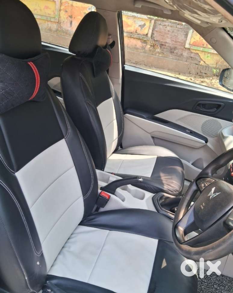 Mahindra Xuv300 W6, 2023, Petrol