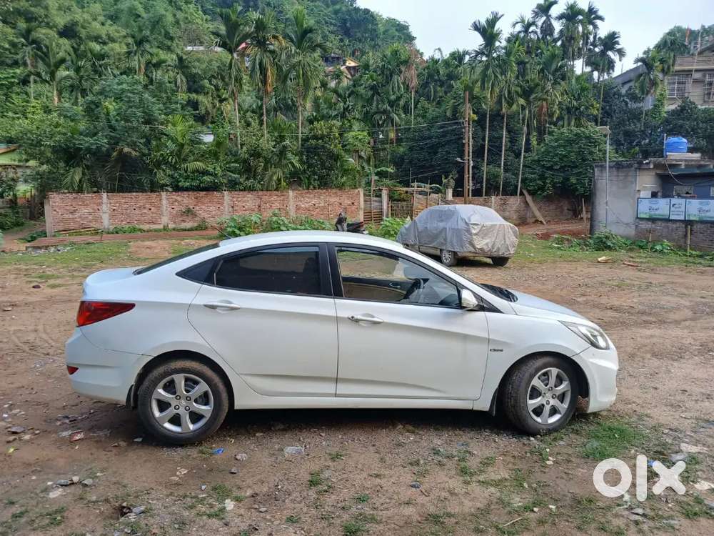 Hyundai Fluidic Verna 2012