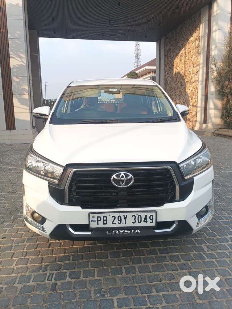 Toyota Innova Crysta 2.4 G Mt 7 Str, 2016, Diesel
