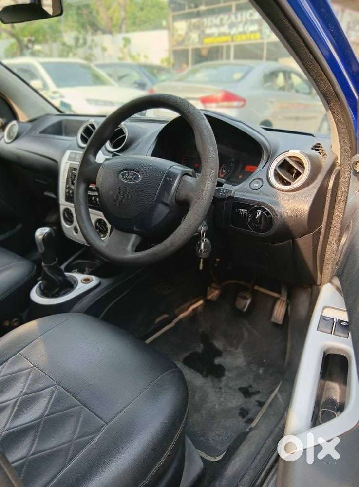 Ford Figo 2012-2015 Petrol Zxi, 2013, Petrol