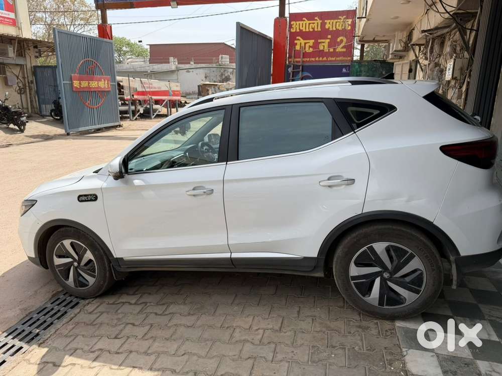 Mg Zs Ev 2022 Electric 86000 Km Driven