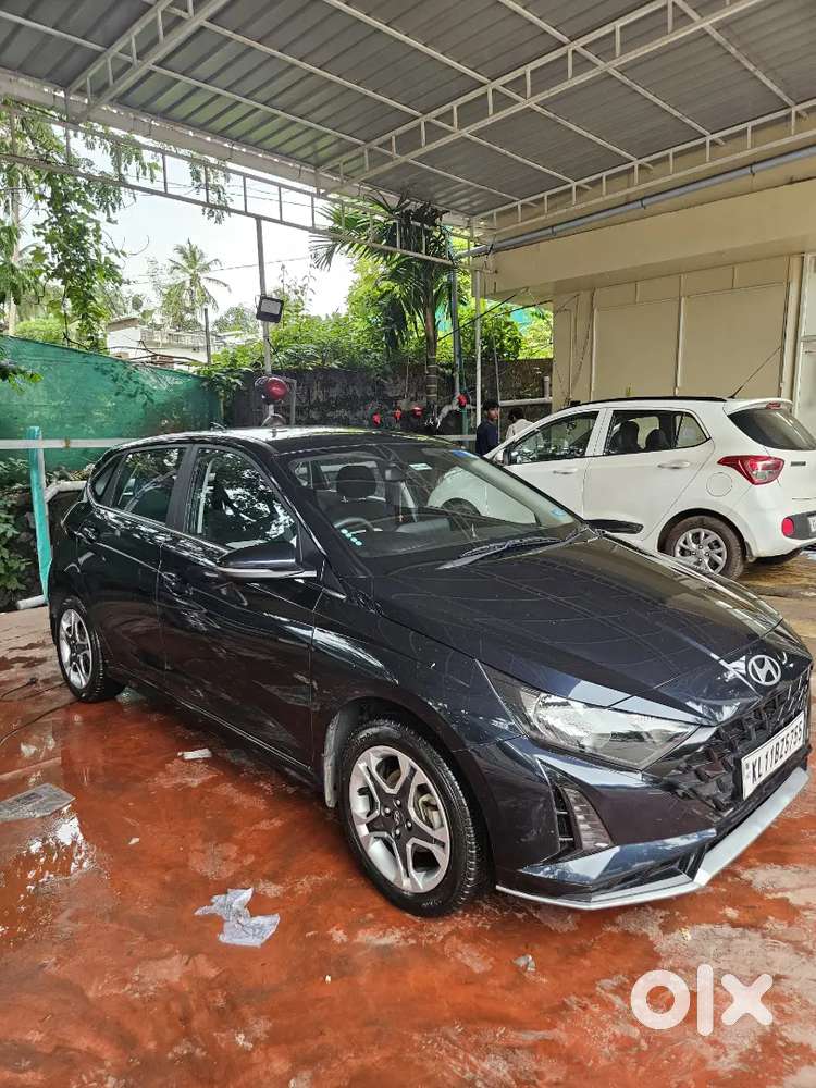 Hyundai I20 Sportz Dec 2023 Sterling Night  Excellent Condition