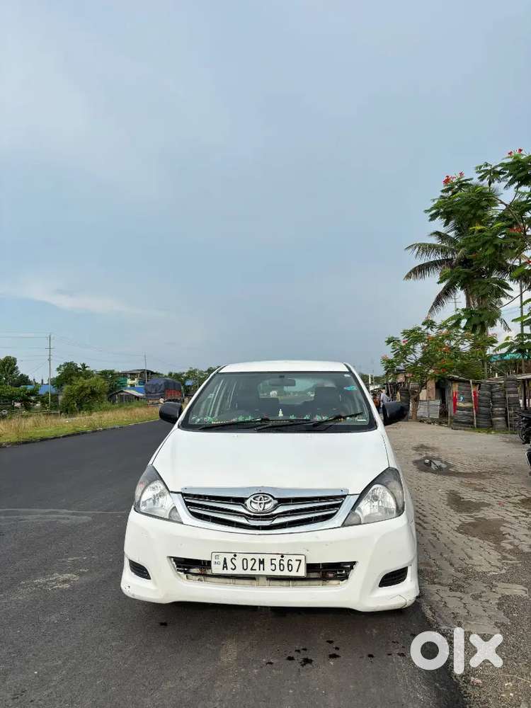 Toyota Innova 2.5g Diesel 2011