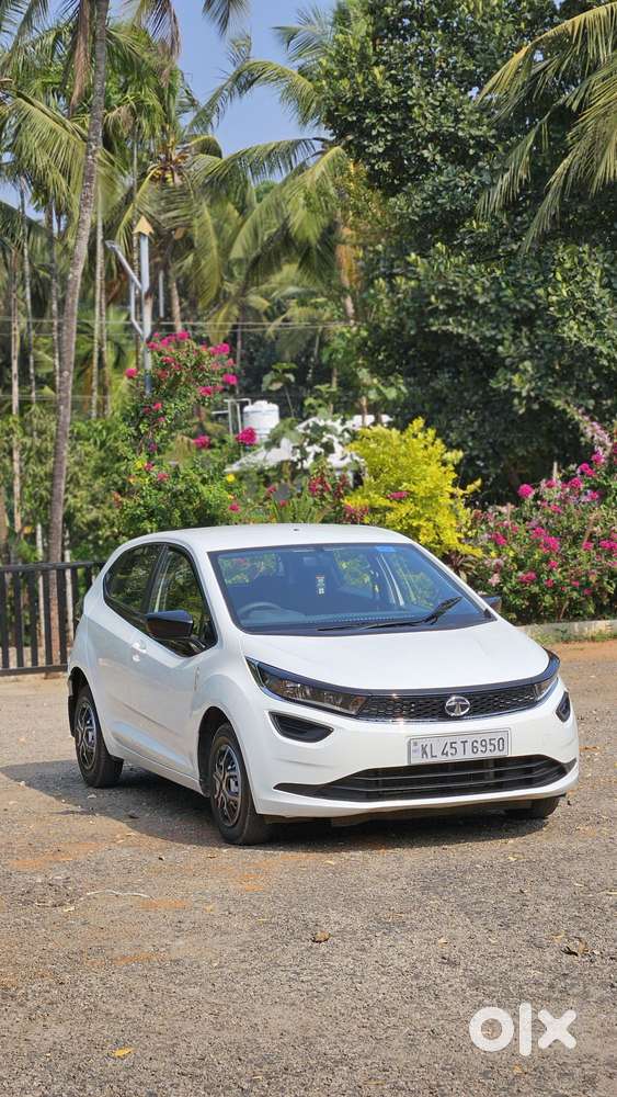 Tata Altroz 1.2 Xe, 2020, Petrol