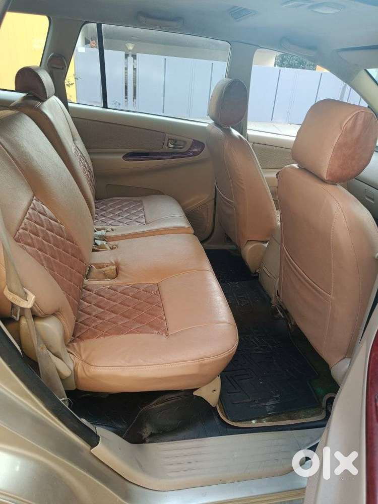 Toyota Innova 2.5 Gx 7 Str Bs-iii, 2009, Diesel