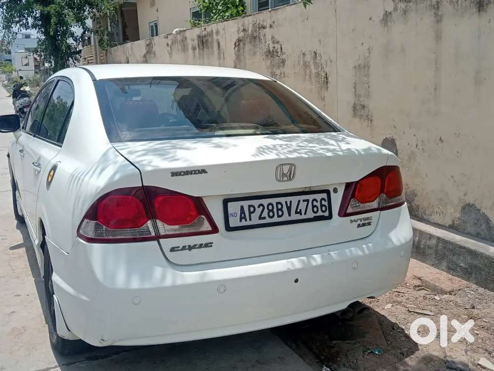 Power Window ,power Selling,cruise Control, Sun Roof,power Mirrors,