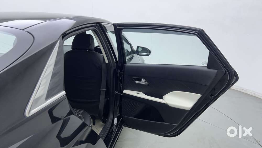 Hyundai Verna 1.5 Sx Petrol Mt, 2024, Petrol