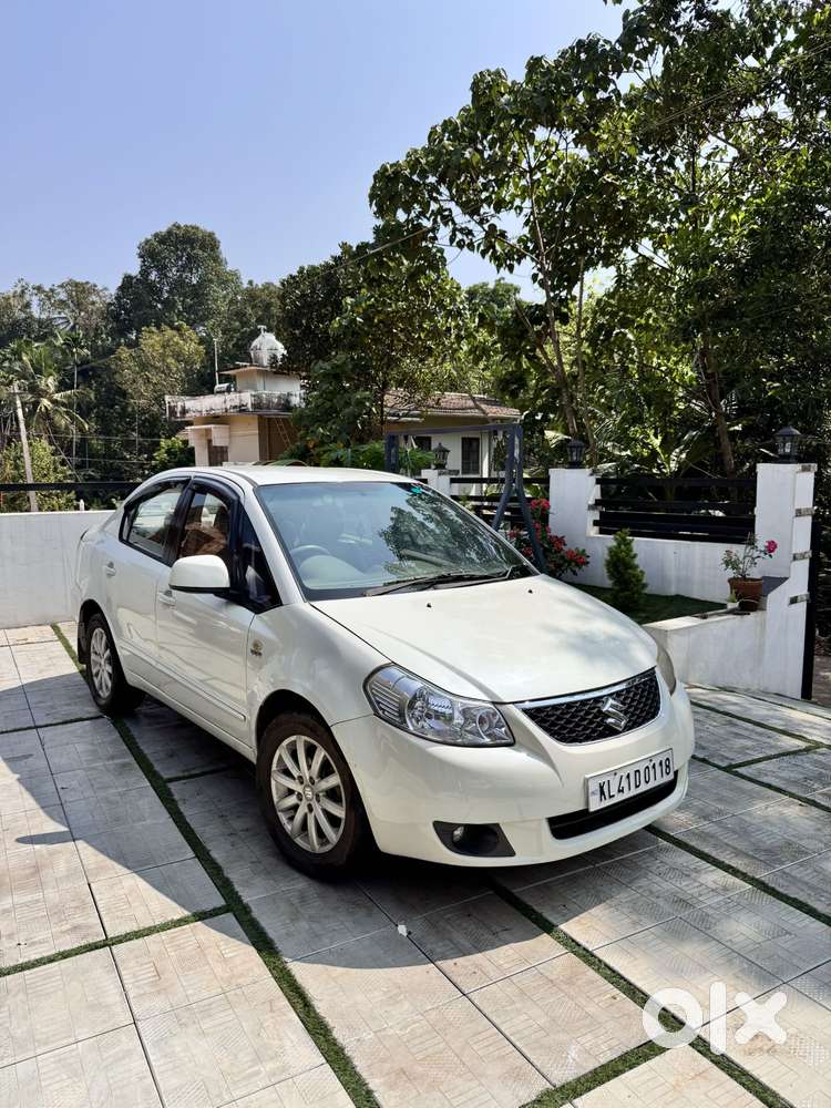 Maruti Suzuki Sx4 Zxi Mt Bsiv, 2010, Petrol