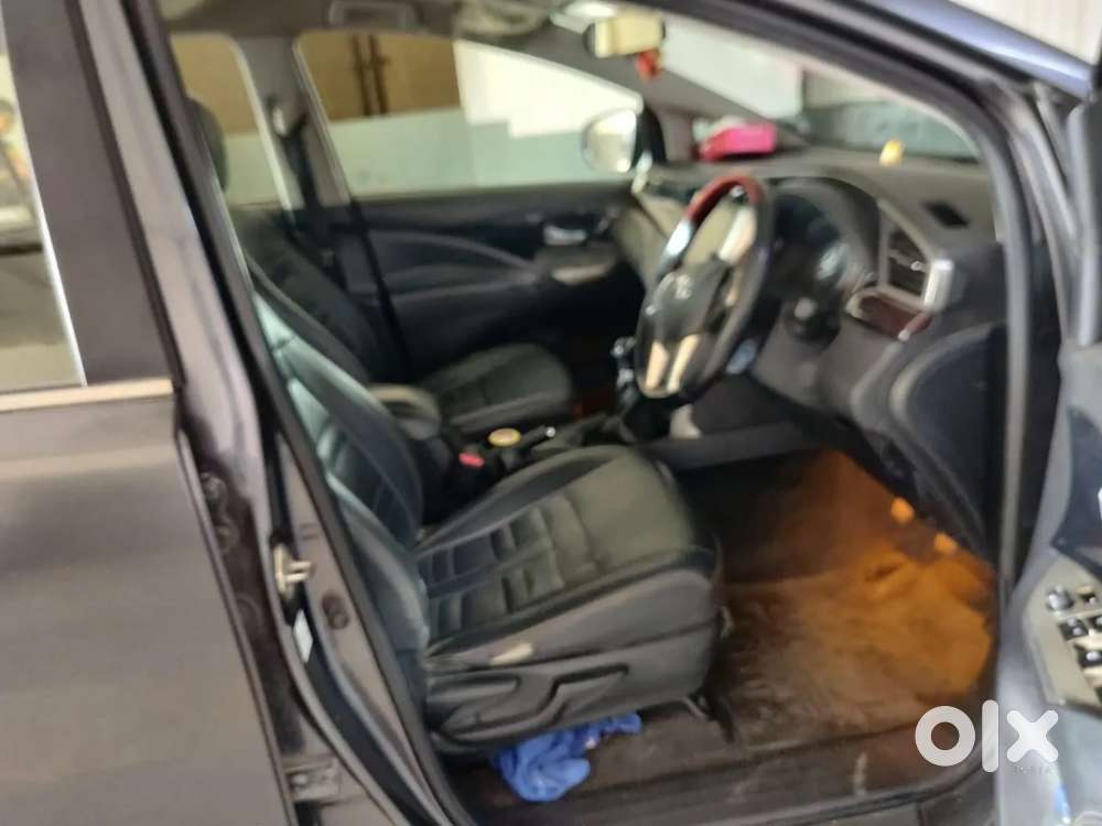 Toyota Innova Crysta [2020-ongoing] 2.4 Vx 8 Str, 2021, Diesel