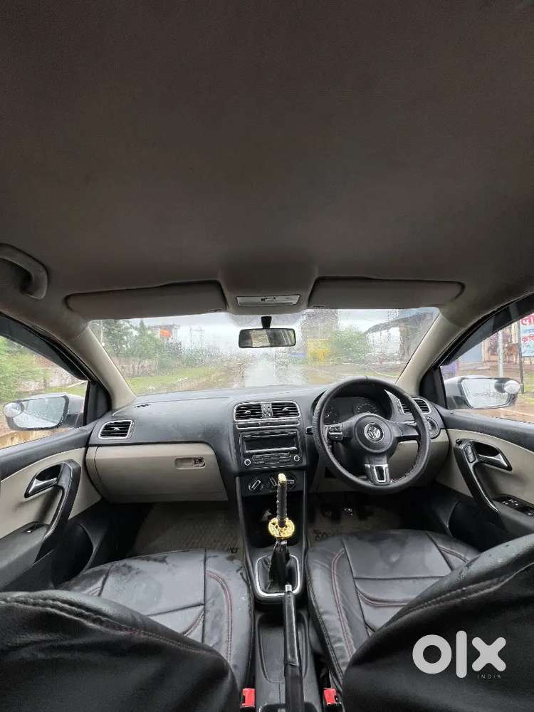 Volkswagen Polo 2013 Car
