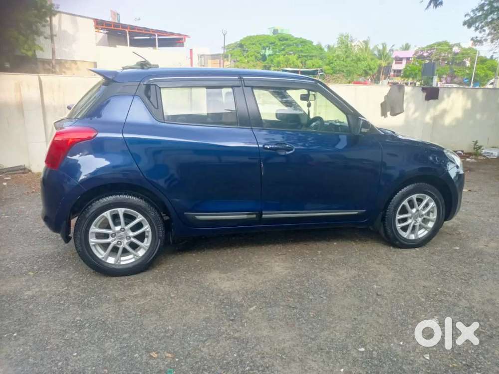 Maruti Suzuki Swift 1.3 Zxi, 2022, Petrol