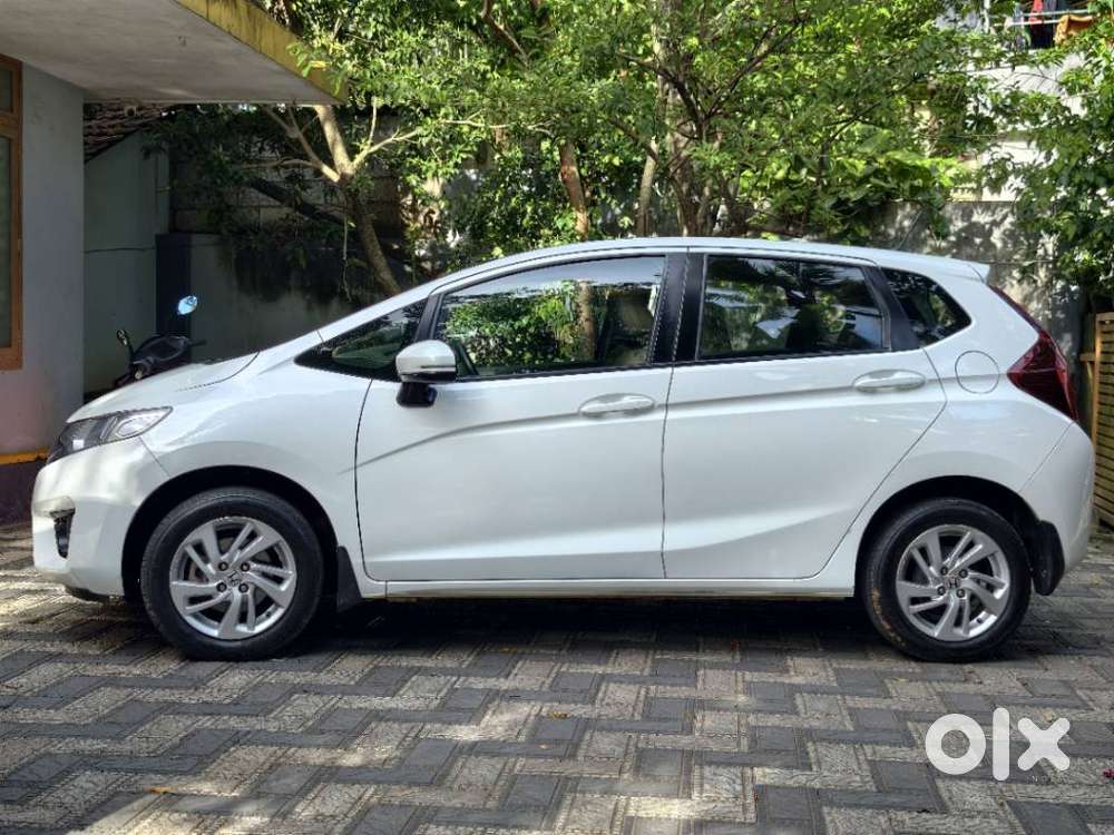 Honda Jazz 1.5 V I Dtec, 2016, Petrol