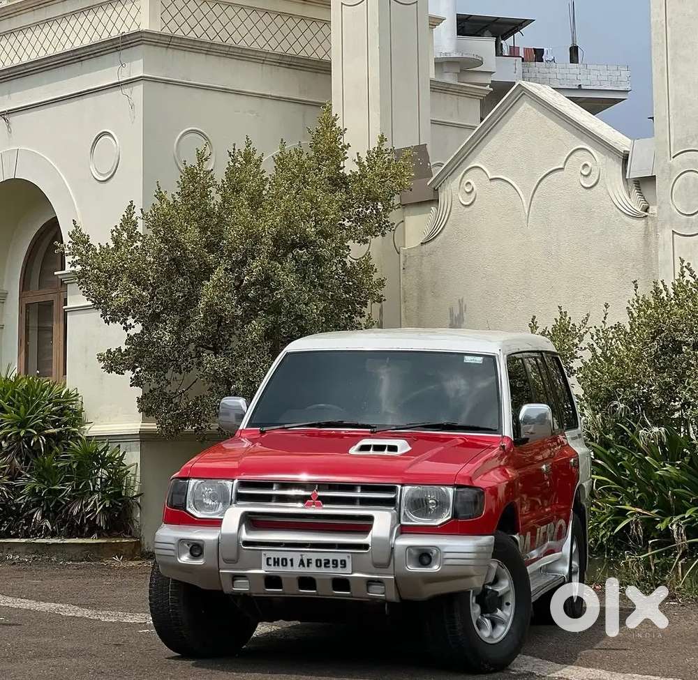 Mitsubishi Pajero Sfx 2011