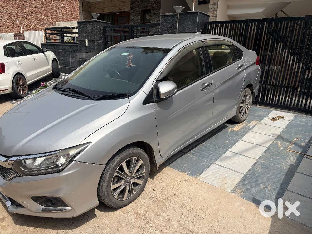 Honda City V