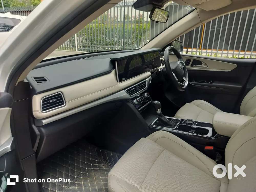 Mahindra Xuv700 Ax7l 2023