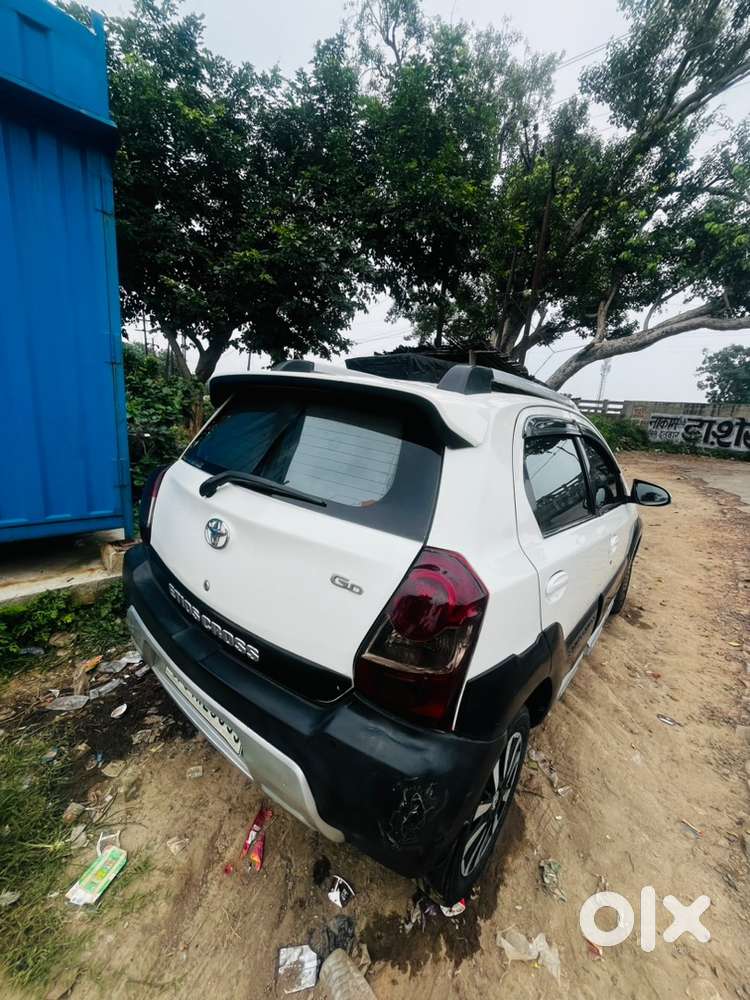 Toyota Etios Cross 2014 Diesel 70000 Km Driven