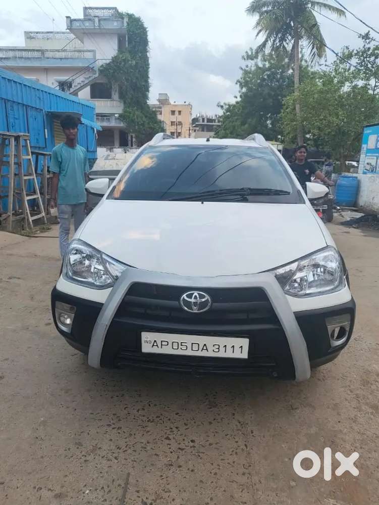Toyota Etios Cross 2014