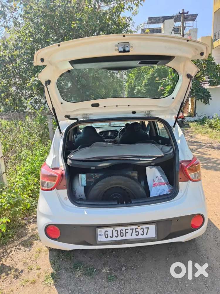 Hyundai I10 Sportz 2018 Km Driven