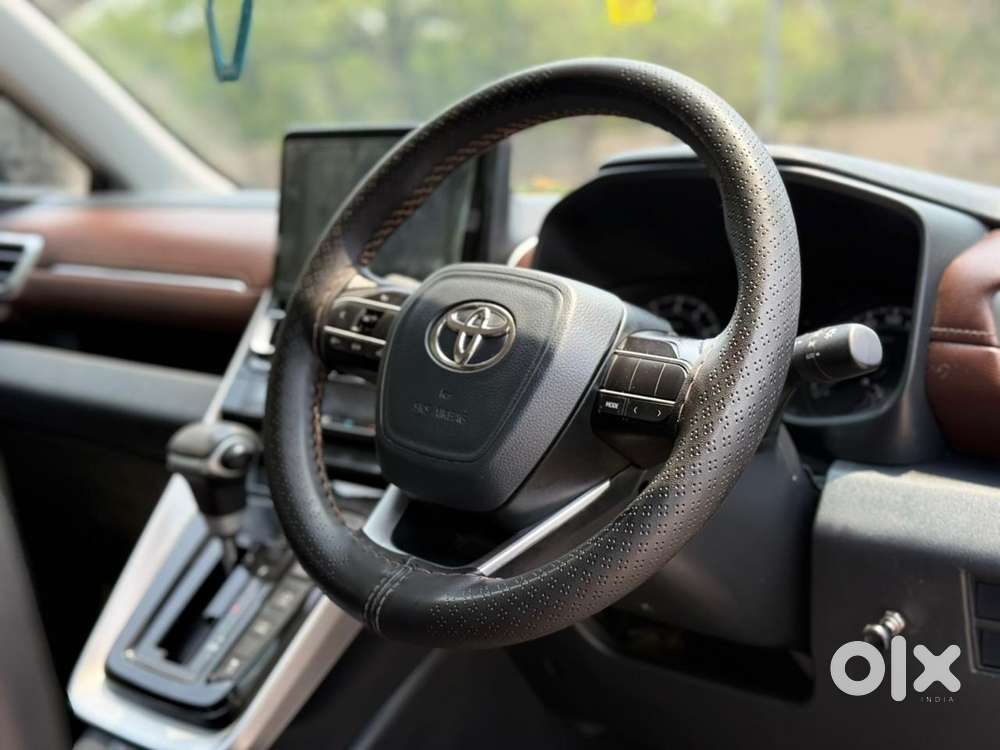 Toyota Innova Hycross Gx (o), 2024, Petrol