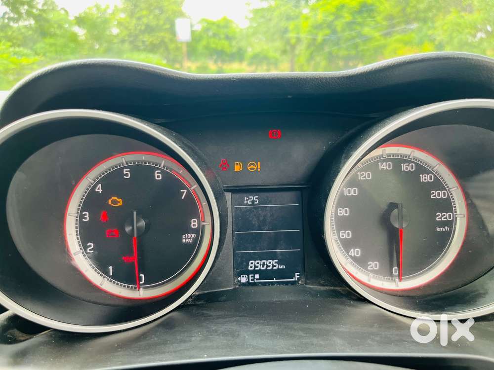 Maruti Suzuki Swift Vxi + Manual, 2021, Petrol