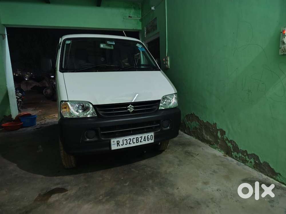 Maruti Suzuki Eeco 2025 Cng & Hybrids 30000 Km Driven