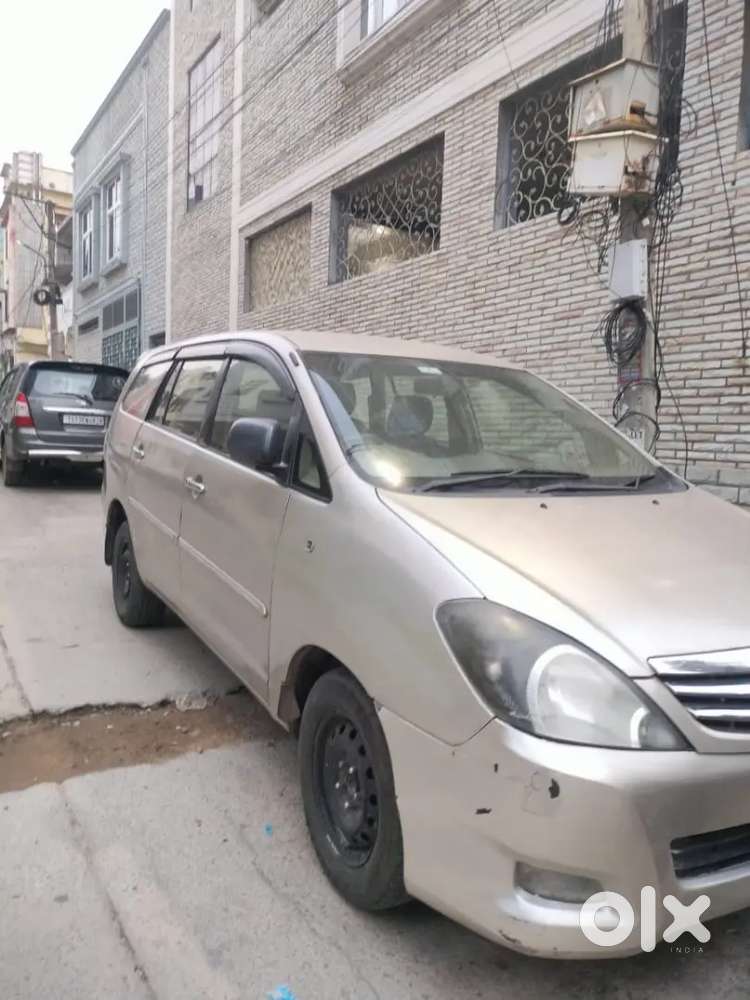 Toyota Innova 2008 Diesel 266000 Km Driven