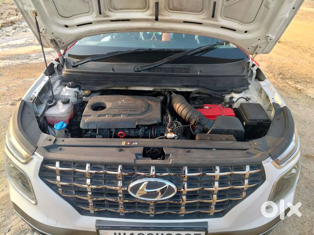 Hyundai Venue 2022 Diesel Well Maintained
