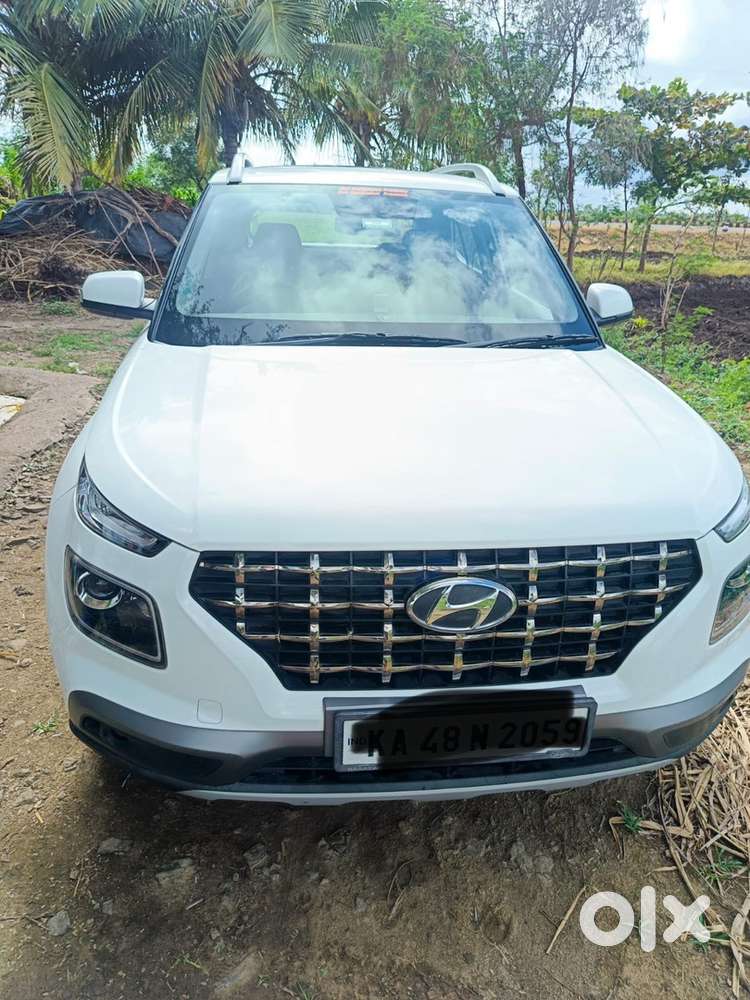 Hyundai Venue 2021 Diesel 57000 Km Driven