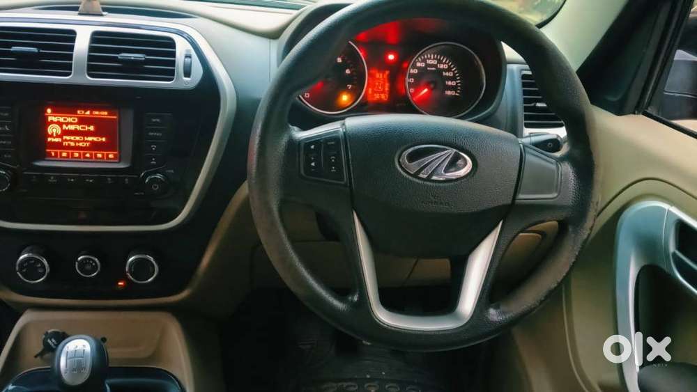 Mahindra Tuv 300 Mhawk100 T8 Dual Tone, 2018, Diesel