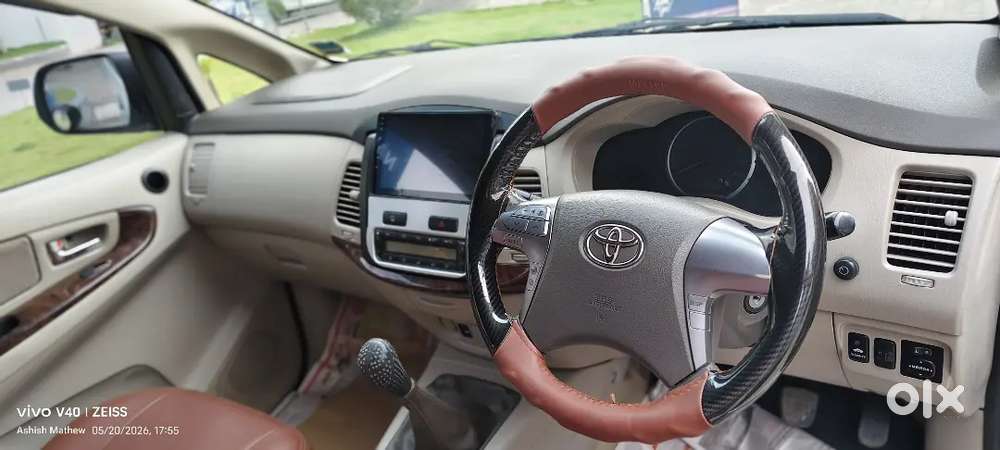 Toyota Innova 2014 V New Insurance No Replace