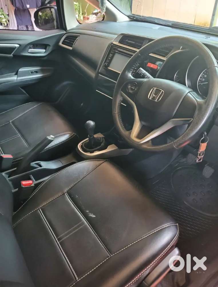 Honda Jazz 2016 Petrol 750000 Km Driven